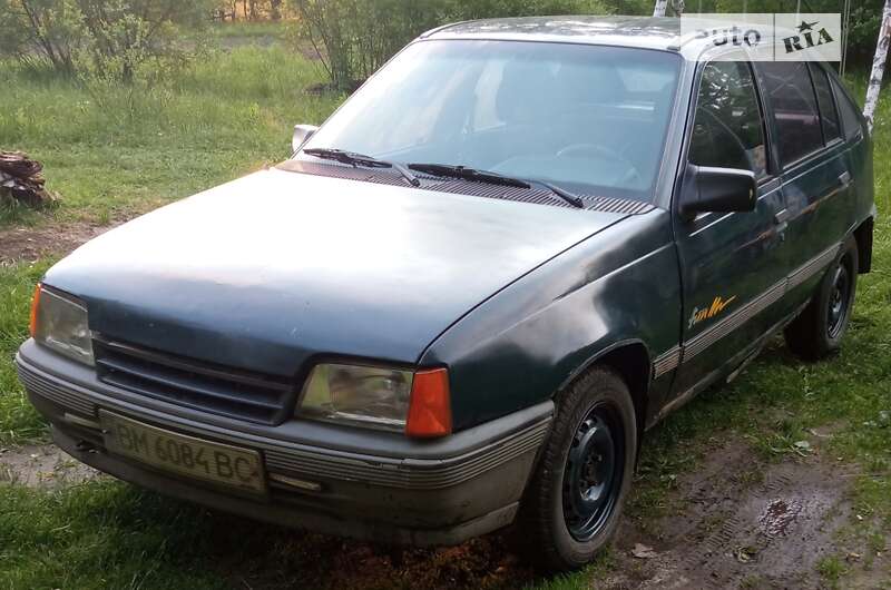 Хэтчбек Opel Kadett 1991 в Шостке