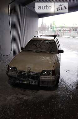 Универсал Opel Kadett 1985 в Тернополе