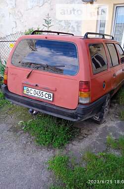 Универсал Opel Kadett 1988 в Золочеве