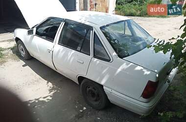 Седан Opel Kadett 1988 в Подільську