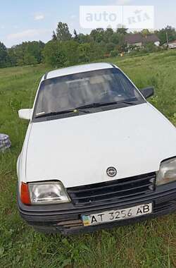 Универсал Opel Kadett 1992 в Коломые