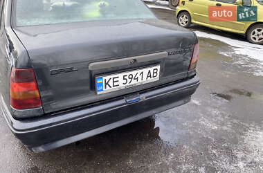 Седан Opel Kadett 1990 в 