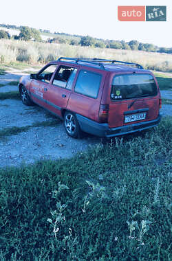 Универсал Opel Kadett 1990 в 