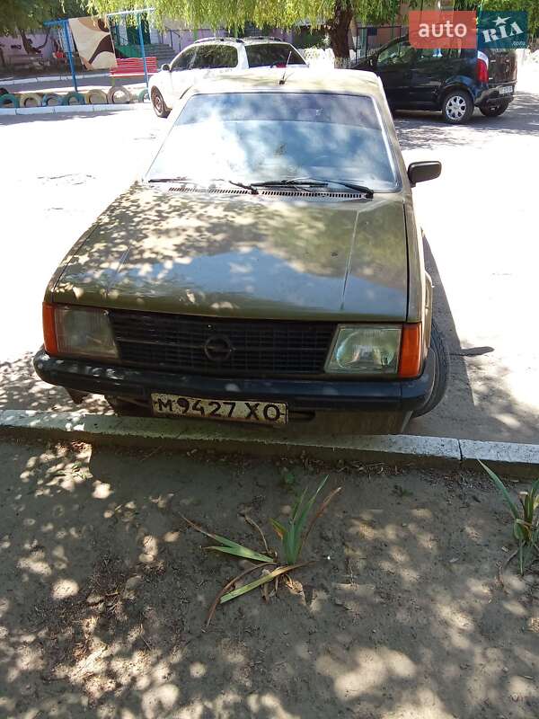 Хетчбек Opel Kadett 1987 в Херсоні