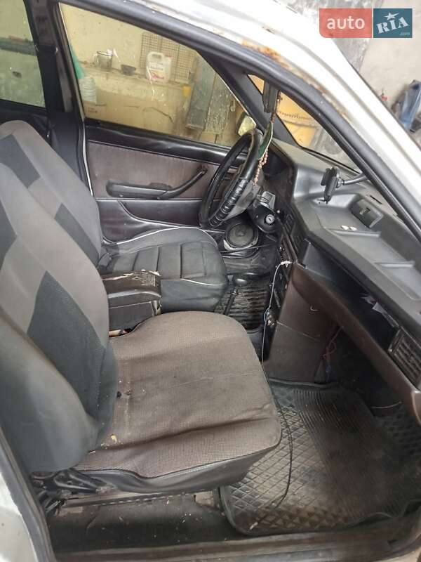 Седан Opel Kadett 1987 в Одесі