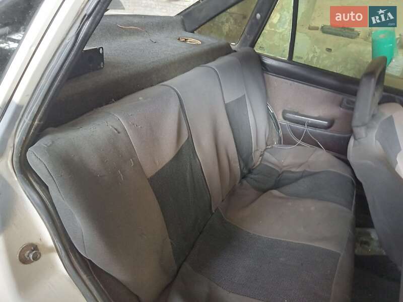 Седан Opel Kadett 1987 в Одесі