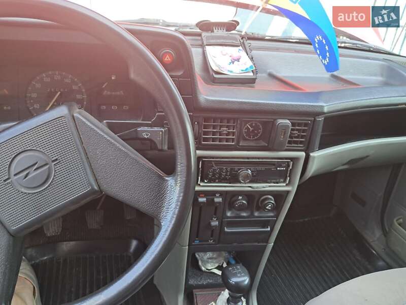 Хетчбек Opel Kadett 1988 в Коломиї фото 8 Хетчбек Opel Kadett 1988 в Коломиї