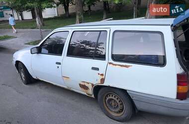 Универсал Opel Kadett 1986 в Киеве