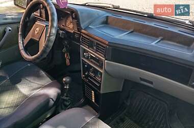 Седан Opel Kadett 1987 в Дрогобыче