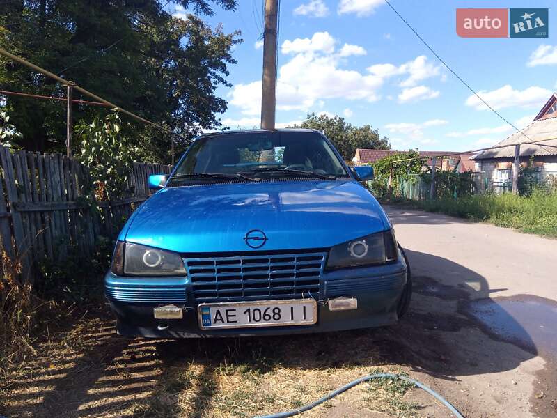 Хетчбек Opel Kadett 1987 в Софіївці