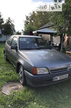 Хетчбек Opel Kadett 1988 в Рівному