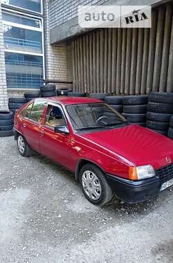 Хэтчбек Opel Kadett 1985 в Днепре