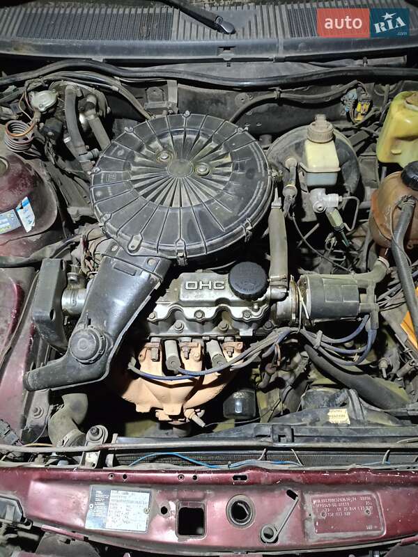 Седан Opel Kadett 1991 в Лозовой