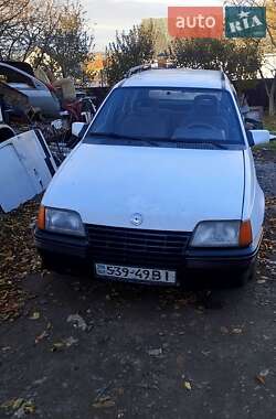 Універсал Opel Kadett 1989 в Деражні