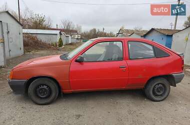 Хэтчбек Opel Kadett 1987 в Смеле