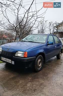 Хэтчбек Opel Kadett 1991 в Черновцах