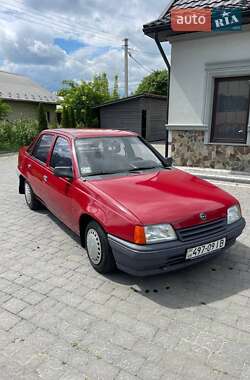 Седан Opel Kadett 1990 в Яремчі