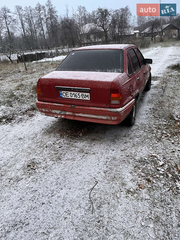 Седан Opel Kadett 1990 в Львові