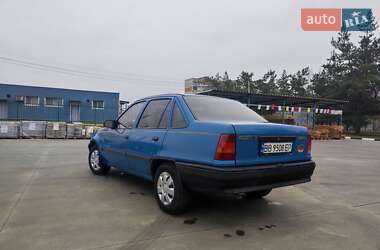 Седан Opel Kadett 1988 в Павлограде