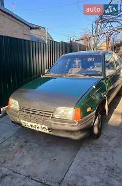 Хетчбек Opel Kadett 1985 в Кропивницькому