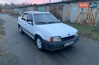 Седан Opel Kadett 1987 в Умани