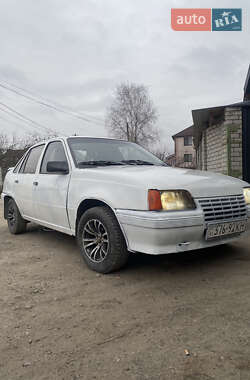 Седан Opel Kadett 1987 в 