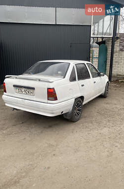 Седан Opel Kadett 1987 в 