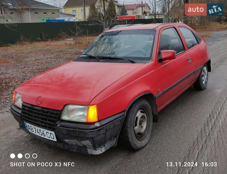 Хэтчбек Opel Kadett 1987 в Виннице