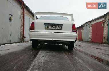 Седан Opel Kadett 1987 в 