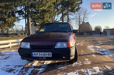 Седан Opel Kadett 1991 в Овруче