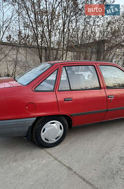 Седан Opel Kadett 1987 в 