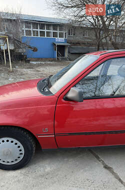 Седан Opel Kadett 1987 в 