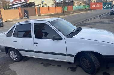 Седан Opel Kadett 1990 в Дніпрі