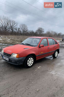 Хэтчбек Opel Kadett 1988 в Синельниково