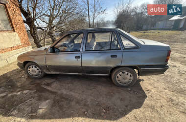 Седан Opel Kadett 1993 в 