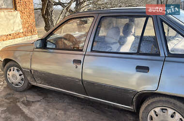 Седан Opel Kadett 1993 в 