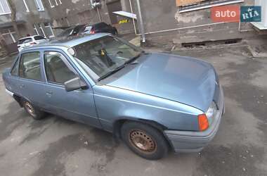 Седан Opel Kadett 1990 в 