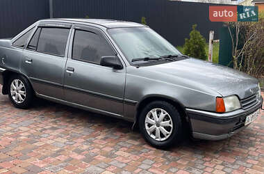 Седан Opel Kadett 1990 в 