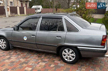 Седан Opel Kadett 1990 в 