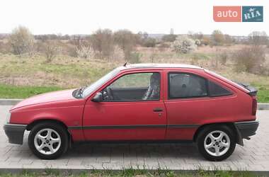 Хэтчбек Opel Kadett 1987 в 