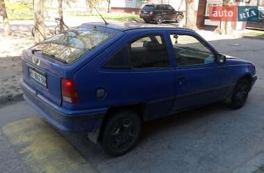 Хэтчбек Opel Kadett 1987 в 
