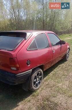 Хэтчбек Opel Kadett 1985 в 