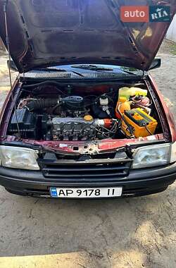 Седан Opel Kadett 1991 в 