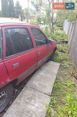 Седан Opel Kadett 1986 в Чернігові