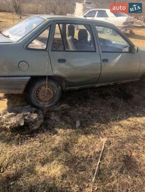 Седан Opel Kadett 1986 в Хмельницком