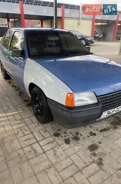 Хетчбек Opel Kadett 1989 в 
