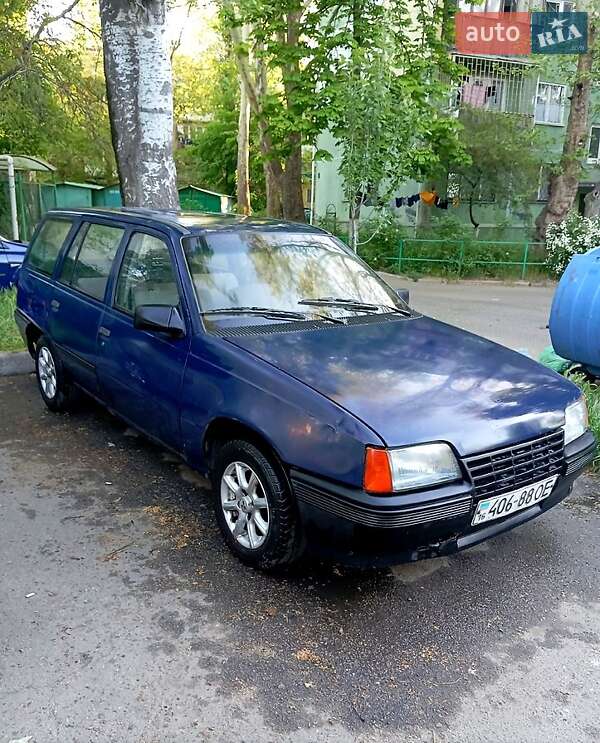 Універсал Opel Kadett 1988 в 