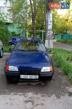 Універсал Opel Kadett 1988 в 