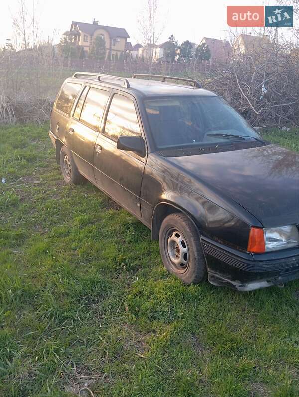 Универсал Opel Kadett 1989 в Умани фото 3 Универсал Opel Kadett 1989 в Умани