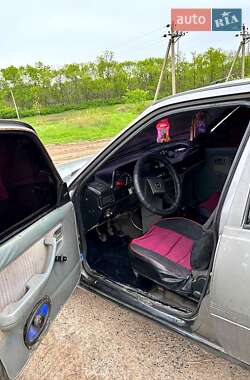 Седан Opel Kadett 1988 в 